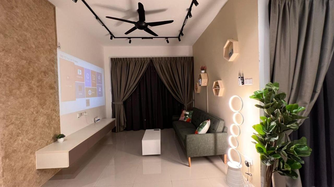 Decentstay2 @ The Cove Hillside Residential * Ipoh