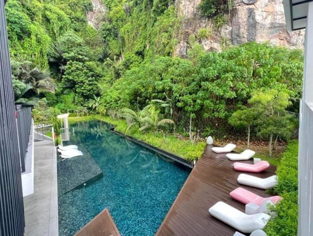 Decentstay2 @ The Cove Hillside Residential Pangsapuri Ipoh