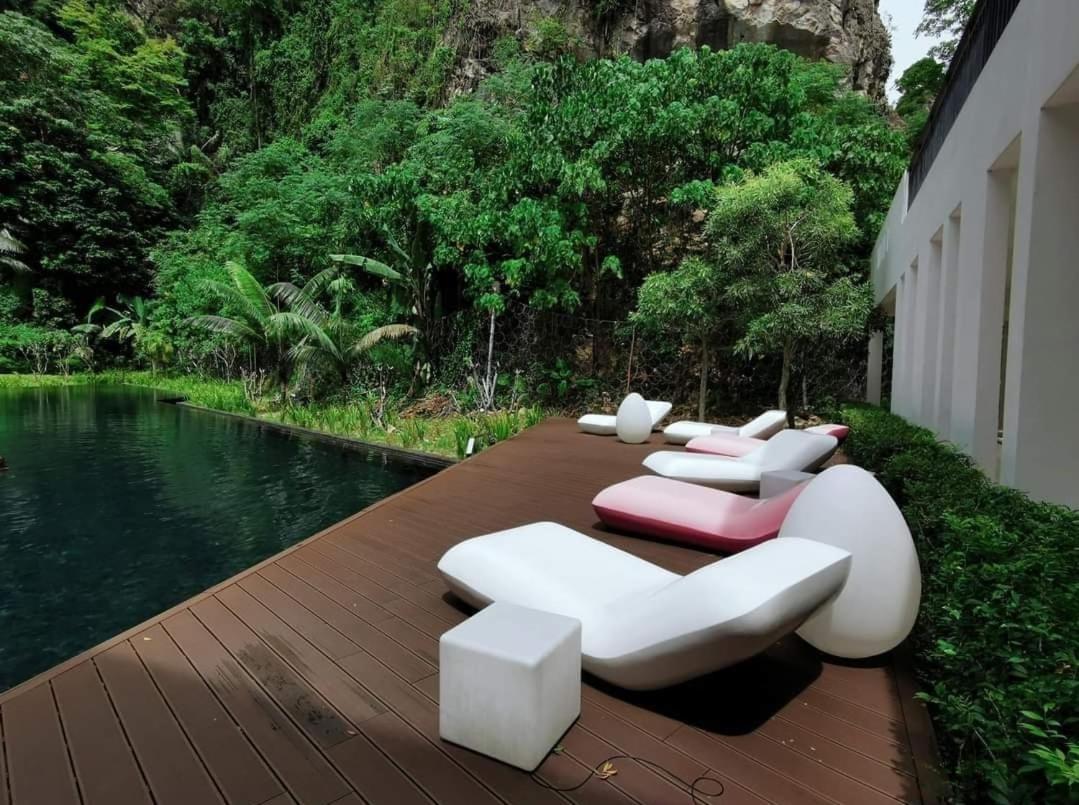 Decentstay2 @ The Cove Hillside Residential *