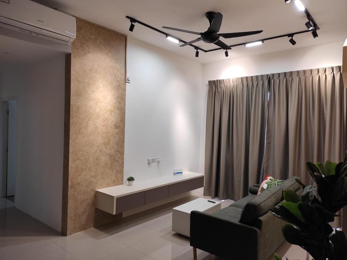 Decentstay2 @ The Cove Hillside Residential Pangsapuri *
