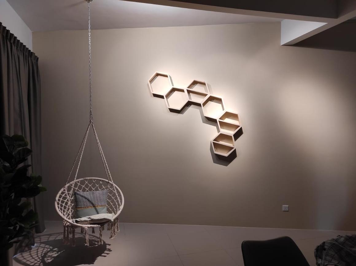 Pangsapuri Decentstay2 @ The Cove Hillside Residential